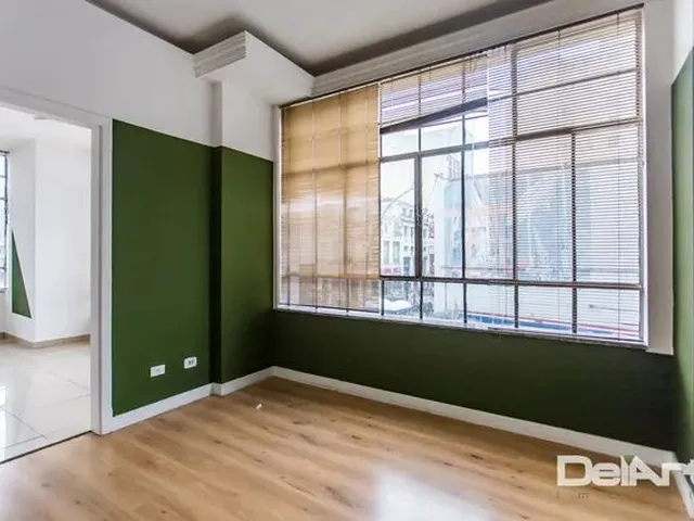 Imagem 4: Escritório para Venda Tem 58 Metros Quadrados com 3 Quartos em Centro - Curitiba - Pr