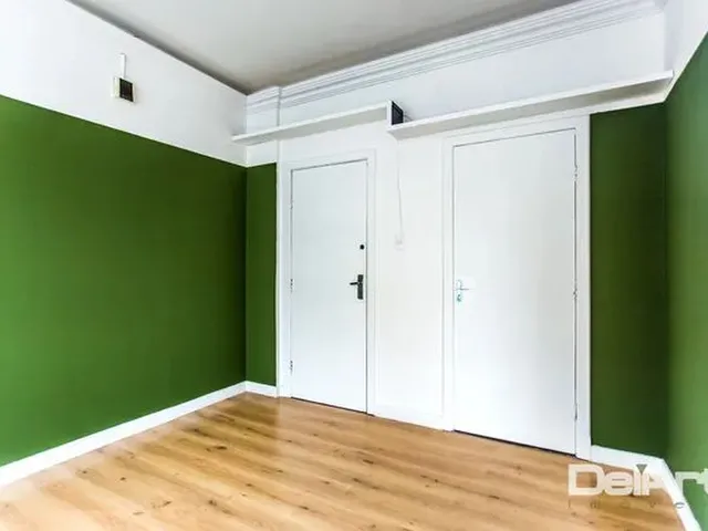 Imagem 7: Escritório para Venda Tem 58 Metros Quadrados com 3 Quartos em Centro - Curitiba - Pr