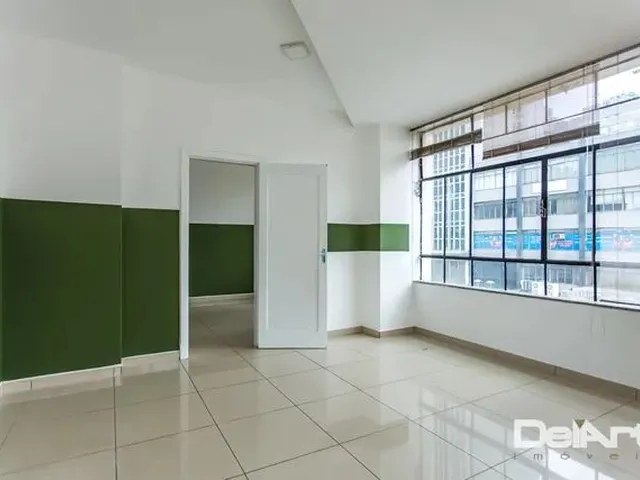 Imagem 9: Escritório para Venda Tem 58 Metros Quadrados com 3 Quartos em Centro - Curitiba - Pr