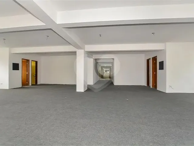 Imagem 14: Sala Comercial no Centro de Curitiba com Mais de 130M²