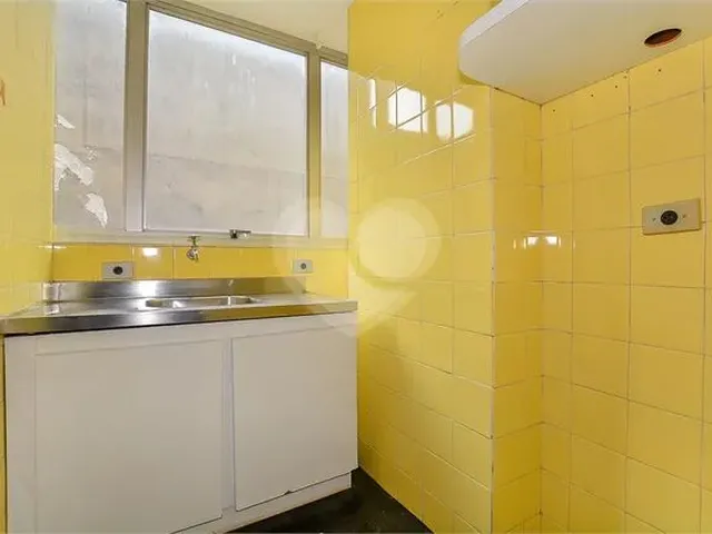 Imagem 11: Sala Comercial no Centro de Curitiba com Mais de 130M²
