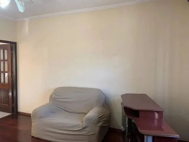 Imagem 3: Vende-Se no Tenoné ( Conj. Maria Hele Coutinho