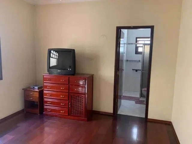 Imagem 12: Vende-Se no Tenoné ( Conj. Maria Hele Coutinho