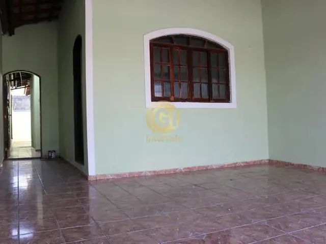 Imagem: A casa possui 1 Dormitório, 1 Suíte, 2 Banheiros, 2 Vagas