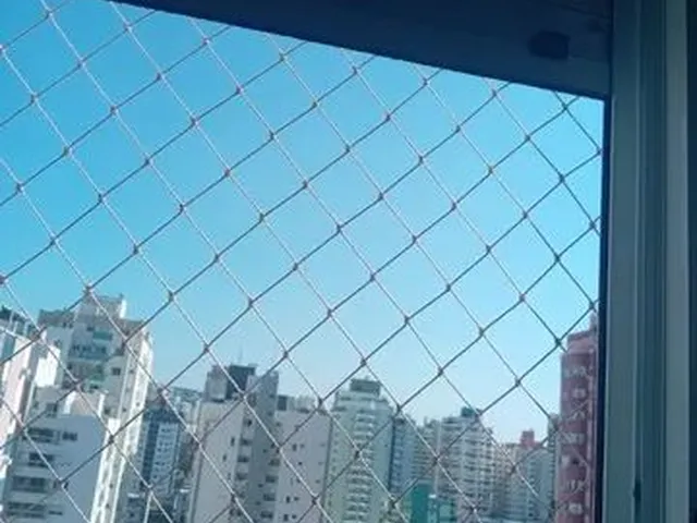 Imagem: Aluga-Se Quarto, Somente Mulher