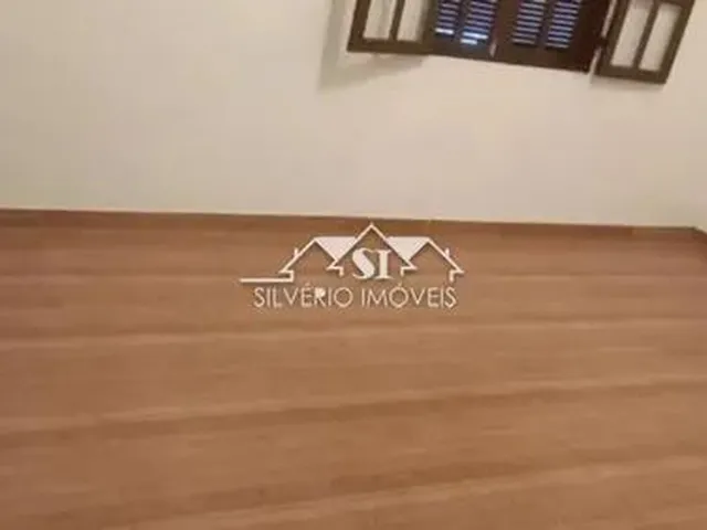 Imagem: A casa possui 2 Dormitórios, 1 Banheiro, 80m² de Área e