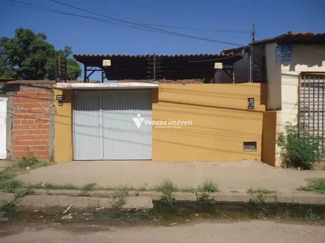 Imagem 1: Casa na Av. Celso Pinheiro para Aluguel
