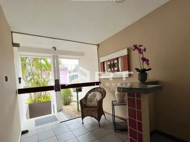 Imagem: Apartamento com Amplos Ambientes e Localização