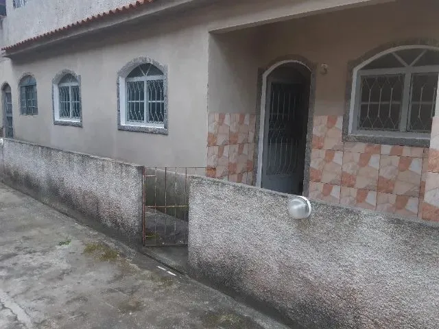Imagem: A casa possui 1 Dormitório, 1 Banheiro e está localizado