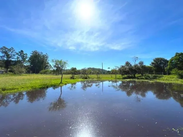 Imagem 1: Sítio Meia Hectare com Cabana Conteporânea . Rob:724