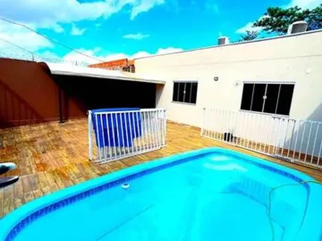 Imagem: Casa com 3 Quartos e Piscina em Manguinhos