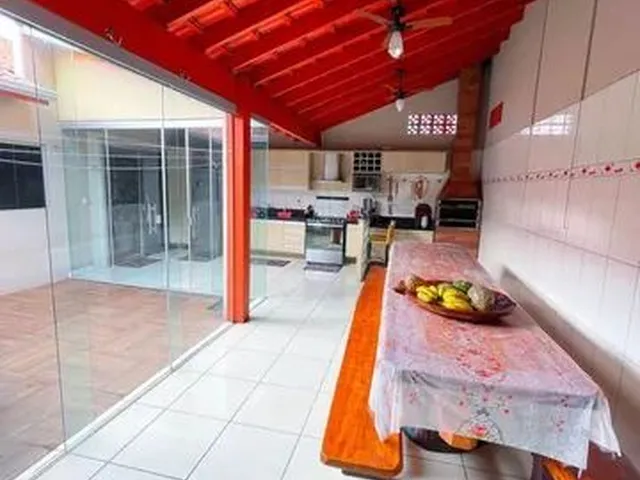 Imagem 2: Casa com 3 Quartos e Piscina em Manguinhos - Serra - Es