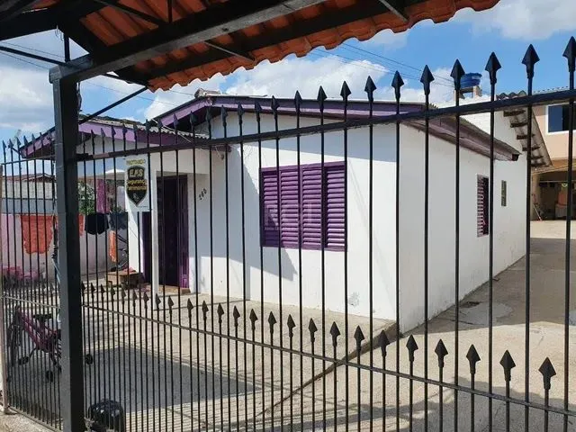 Imagem: Casa 2 Dormitórios, 1 Vaga de Garagem