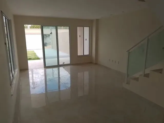 Imagem 2: Duplex com Quatro Quartos, no Eusébio-Ce