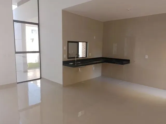 Imagem 9: Casa Plana com 107M² e Três Suítes