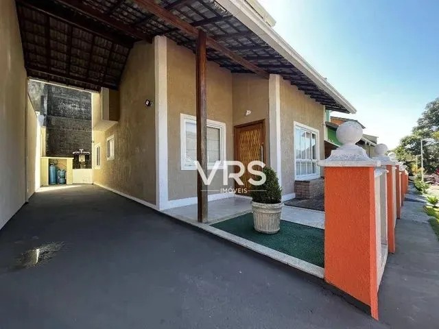 Imagem: Casa com 3 Dormitórios À Venda, 137 M²