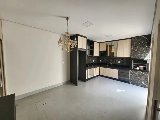 Imagem: Alugo Linda Casa Condomínio Rubi em Várzea