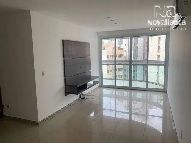Imagem: Apartamento com 4 Quartos para Alugar, 190