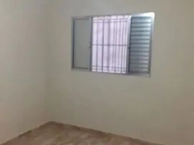 Imagem 3: Aluga-Se Casa Jd. Leonor. Varanda, Área de serviço, 1 Banheiroe1...
