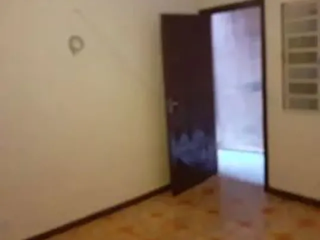 Imagem 5: Aluga-Se Casa Jd. Leonor. Varanda, Área de serviço, 1 Banheiroe1...