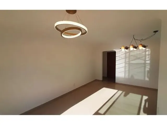 Imagem: O apartamento possui 3 Dormitórios, 1 Suíte, 2 Banheiros,