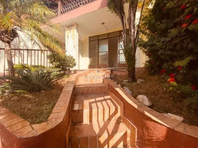 Imagem: Casa Comercial com 3 Salas de Atendimento