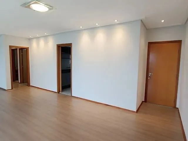 Imagem 11: Londrina - Apartamento Padrão - Caiçaras