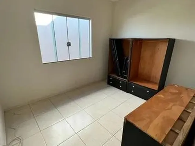 Imagem 3: Casa com 3 Dormitórios para Alugar em Varginha