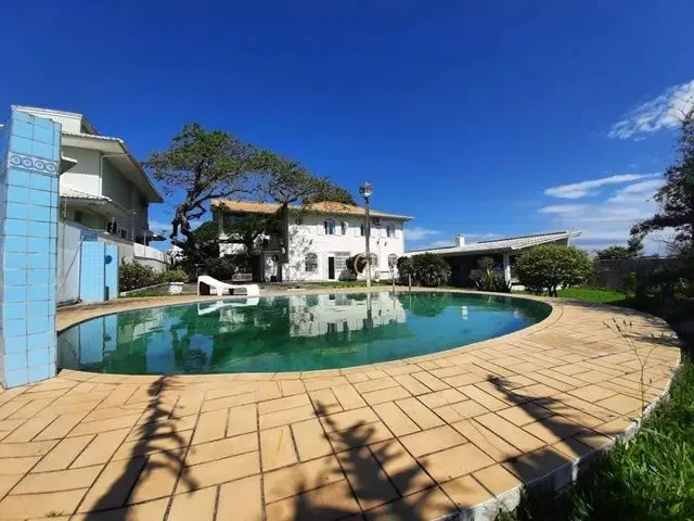 Imagem: Casa de 420M² de Área Construída, com
