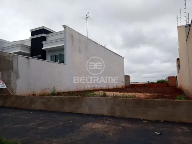 Imagem 3: Oportunidade!! Terreno Residencial de 179M² Sendo 7,5 X 23,86. Aterrado e Nivelado, Local