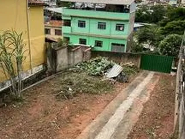 Imagem: Duas Casa com Área Livre a Venda