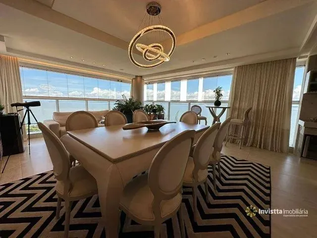Imagem: Apartamento com 4 Dormitórios À Venda