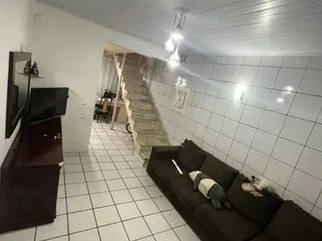 Imagem: Florianópolis - Casa Padrão - Agronômica