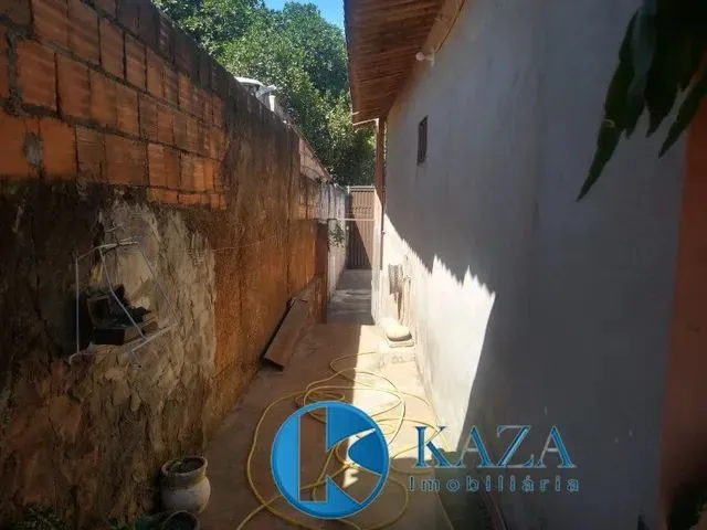 Imagem 9: Casa Vazada com 02 Quartos, Quintal Cimentado, e Poço Artesiano, em Rua Pública