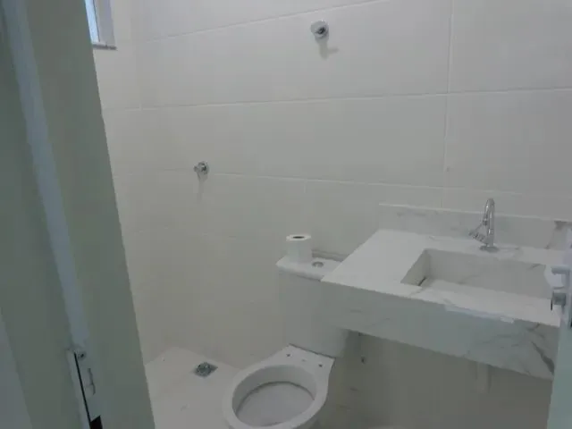 Imagem 15: Qd 402 Ótima Casa na Laje Nova 2 Quartos/Suite Escriturada com Habite-Se Aceita