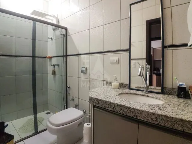 Imagem 7: Sobrado com Piscina À Poucos Metros da Mandacaru em Maringá