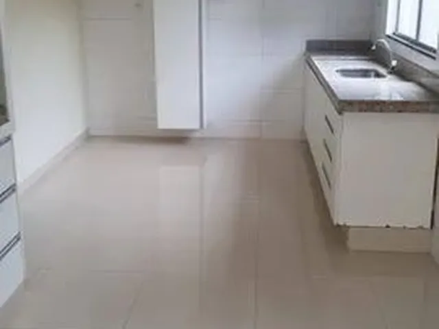 Imagem 9: Bela Casa com Ótimo Acabamento, 3 Quartos e Varanda Gourmet Ótima - Conj. Dona Iris II