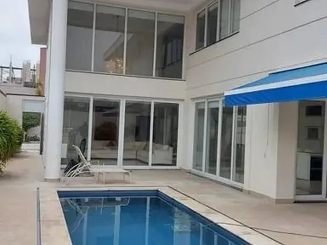 Imagem 5: Casa para Venda com 430 Metros Quadrados com 4 Quartos em Granja Viana - Cotia - Sp