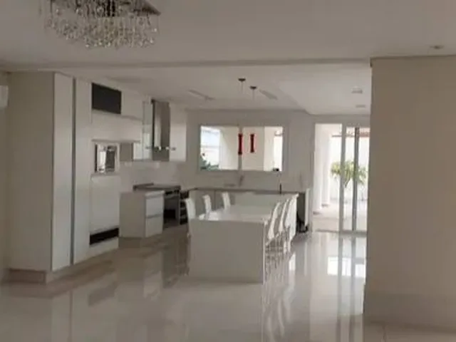 Imagem 16: Casa para Venda com 430 Metros Quadrados com 4 Quartos em Granja Viana - Cotia - Sp