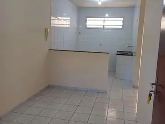 Imagem: Alugo Quarto, Sala, Cozinha Americana, Banheiro