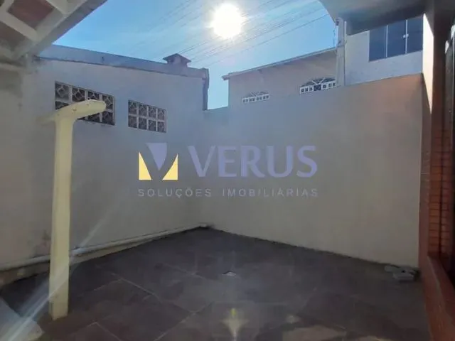 Imagem 2: Casa com 03 Quartos