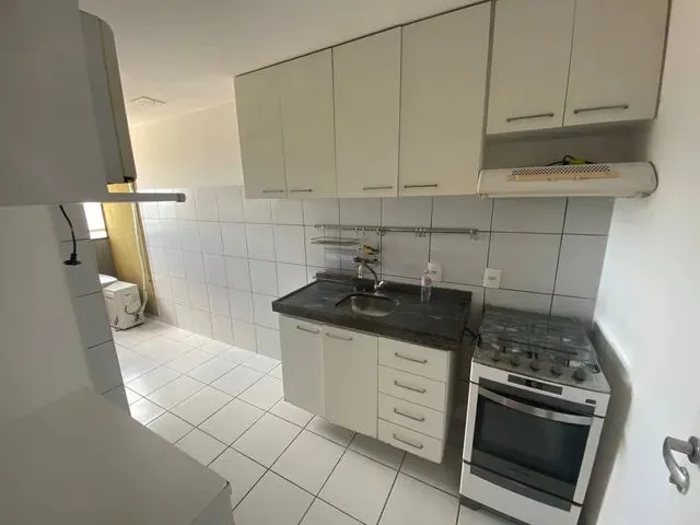 Imagem 3: Apartamento para Aluguel Possui 57 Metros Quadrados com 2 Quartos em Pitimbu - Natal - Rn