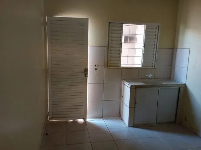 Imagem 2: Casa de Condomínio para Aluguel com 65 Metros Quadrados com 2 Quartos