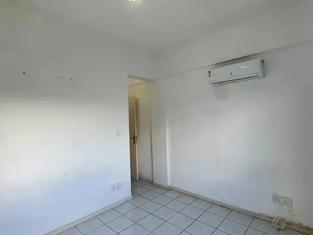 Imagem 13: Condomínio Visconde de Laguna. Sala Ampla Climatizada, 3 Quartos Sendo 1 Suite, 2 Vagas