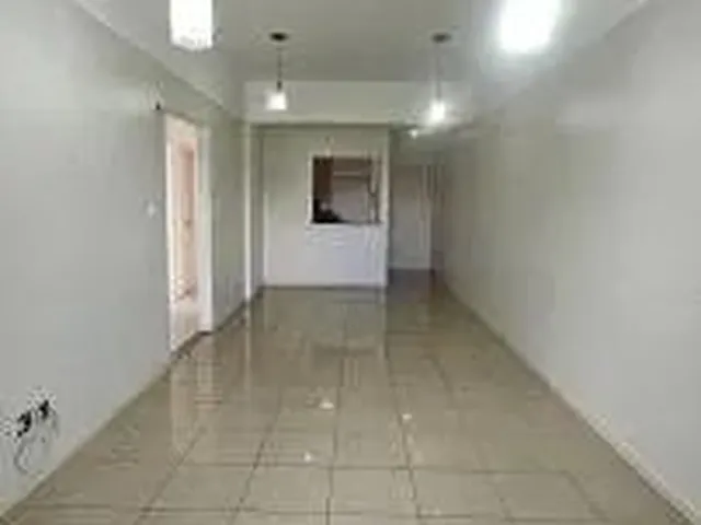 Imagem 5: Condomínio Visconde de Laguna. Sala Ampla Climatizada, 3 Quartos Sendo 1 Suite, 2 Vagas