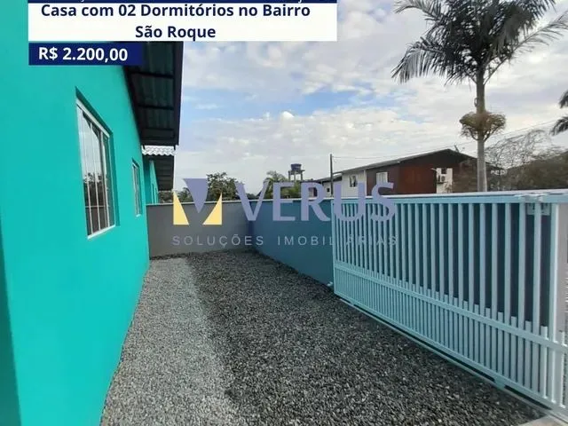 Imagem: Casa com 02 Quartos