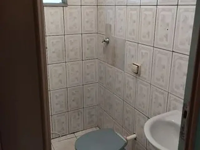 Imagem 3: Casa 3 Cômodos e Banheiro e Garagem