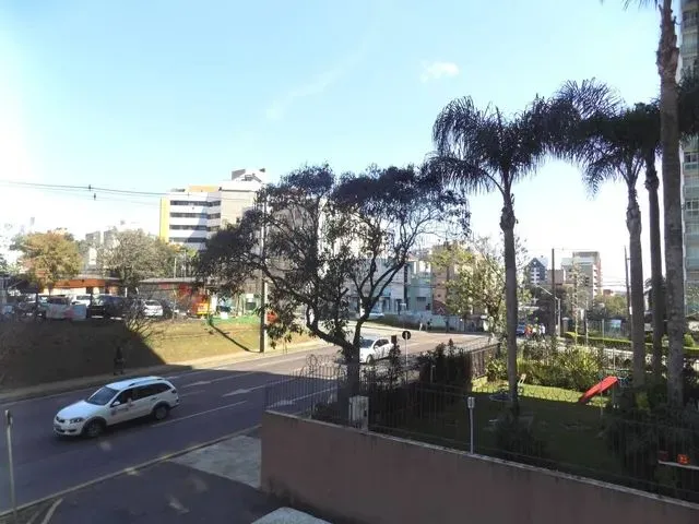 Imagem 15: Apartamento com 2 Quartos para Alugar por R$ 2000.00, 63.54 M2 - Bigorrilho - Curitiba/Pr