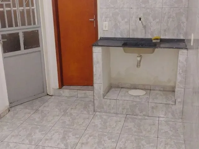 Imagem: Alugo Kitnet para Casal Ou Solteiro Sem