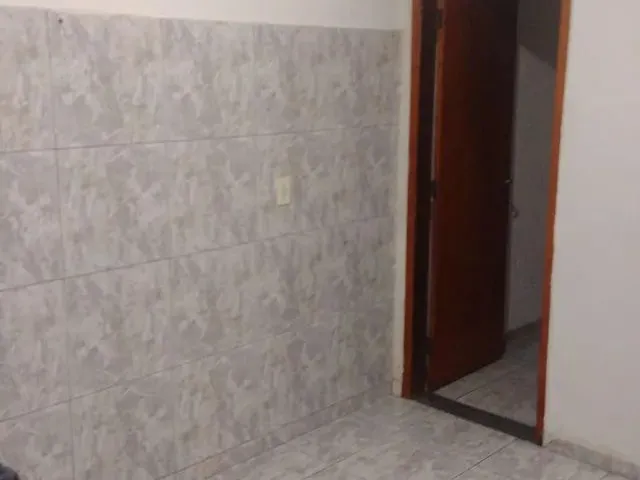 Imagem 5: Alugo Kitnet para Casal Ou Solteiro Sem Filhos